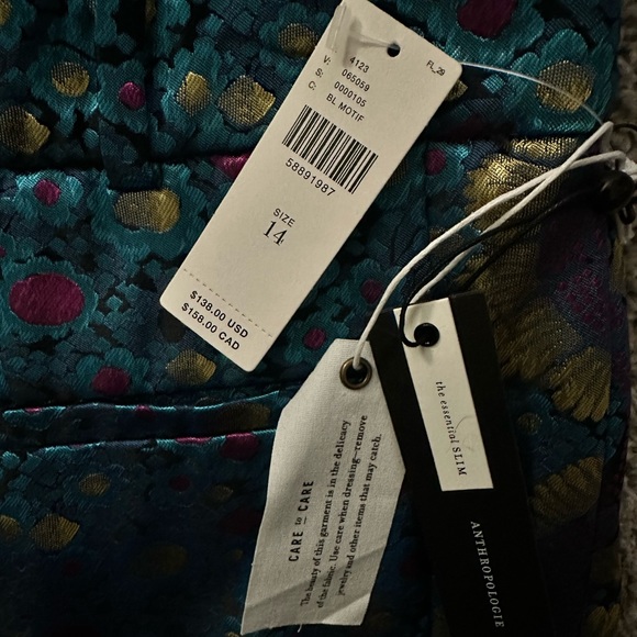 Anthropologie: The Essential Slim Straight Pants in Brocade Print 💎 - Picture 5 of 9